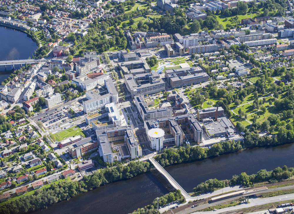 Ferdig: Flyfoto av St. Olavs Hospital på Øya i Trondheim, august 2014. FOTO: ST. OLAVS HOSPITAL Ferdig: Flyfoto av St. Olavs Hospital på Øya i Trondheim, august 2014. FOTO: ST. OLAVS HOSPITAL